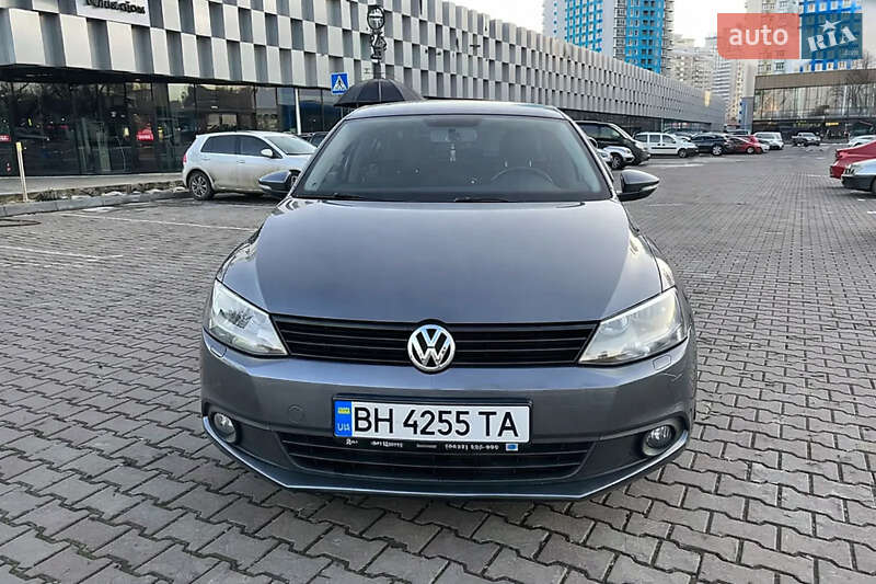 Volkswagen Jetta 2011