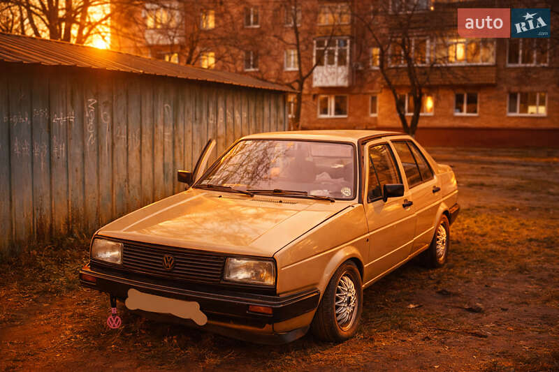 Седан Volkswagen Jetta 1985 в Житомирі