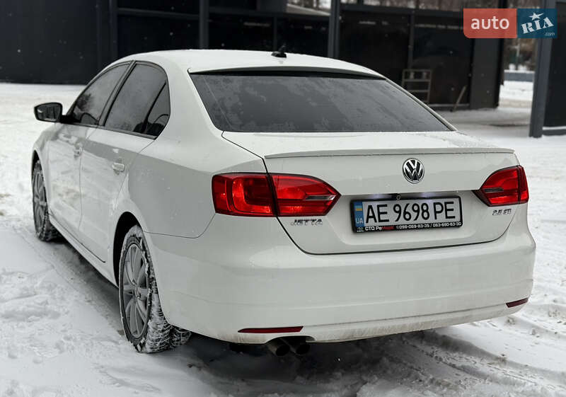 Седан Volkswagen Jetta 2010 в Кам'янському