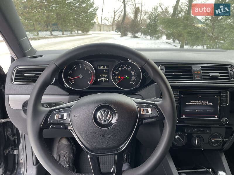 Седан Volkswagen Jetta 2017 в Запоріжжі