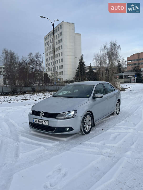 Volkswagen Jetta 2011