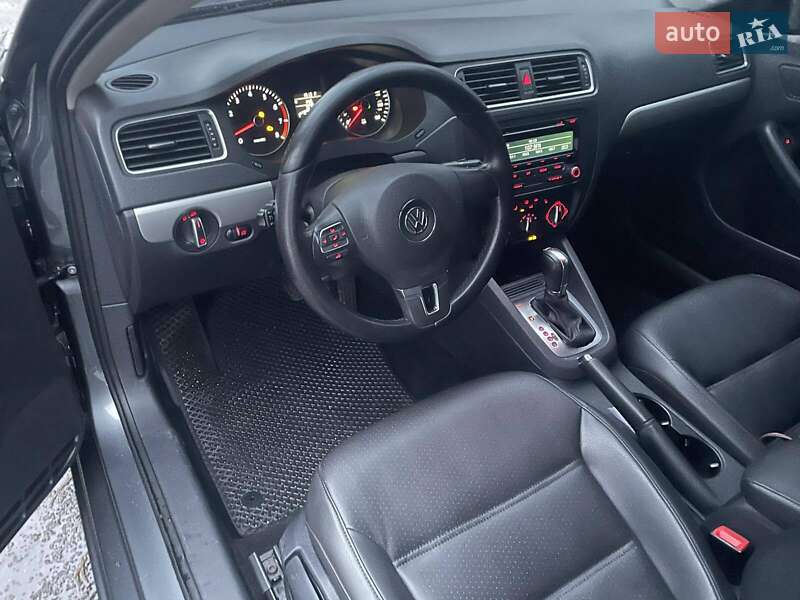 Седан Volkswagen Jetta 2014 в Харкові