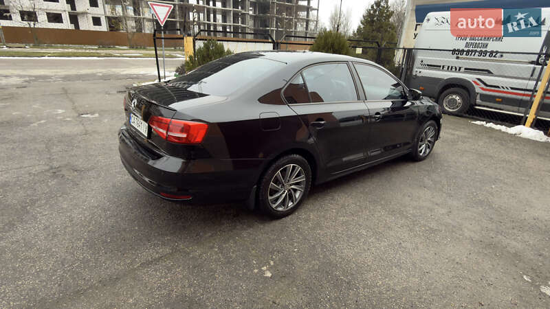 Седан Volkswagen Jetta 2015 в Кам'янському