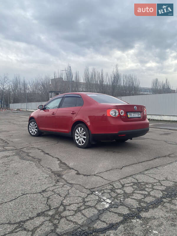 Седан Volkswagen Jetta 2007 в Миколаєві