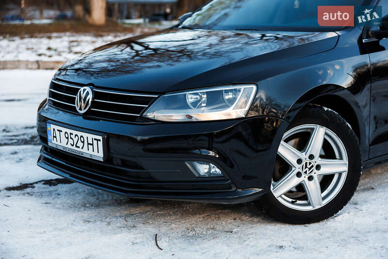 Седан Volkswagen Jetta 2016 в Ивано-Франковске