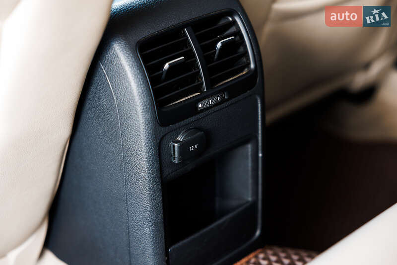 Седан Volkswagen Jetta 2016 в Ивано-Франковске