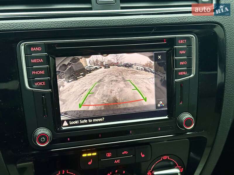 Седан Volkswagen Jetta 2016 в Харкові