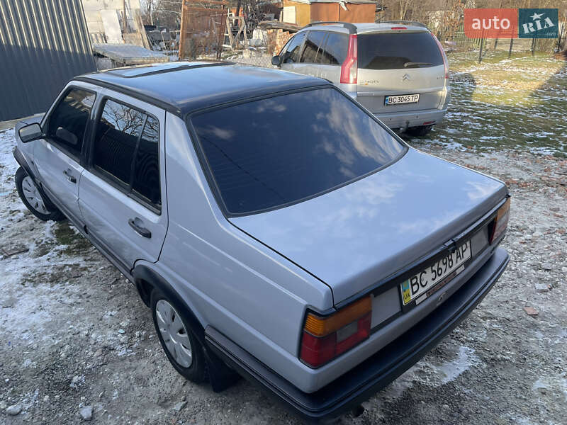 Седан Volkswagen Jetta 1988 в Трускавце