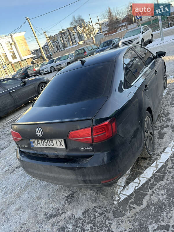 Седан Volkswagen Jetta 2015 в Петропавловской Борщаговке