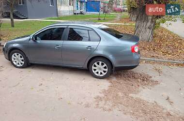 Седан Volkswagen Jetta 2008 в Днепре