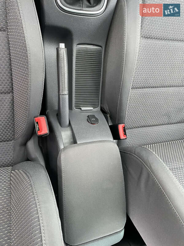 Седан Volkswagen Jetta 2007 в Дубно фото 36 Седан Volkswagen Jetta 2007 в Дубно