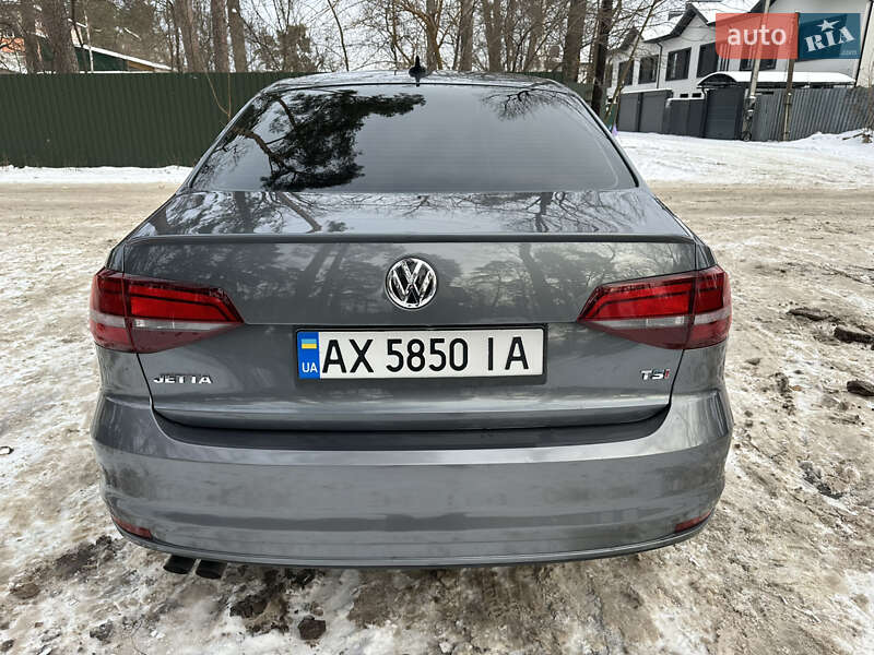 Седан Volkswagen Jetta 2017 в Ірпені