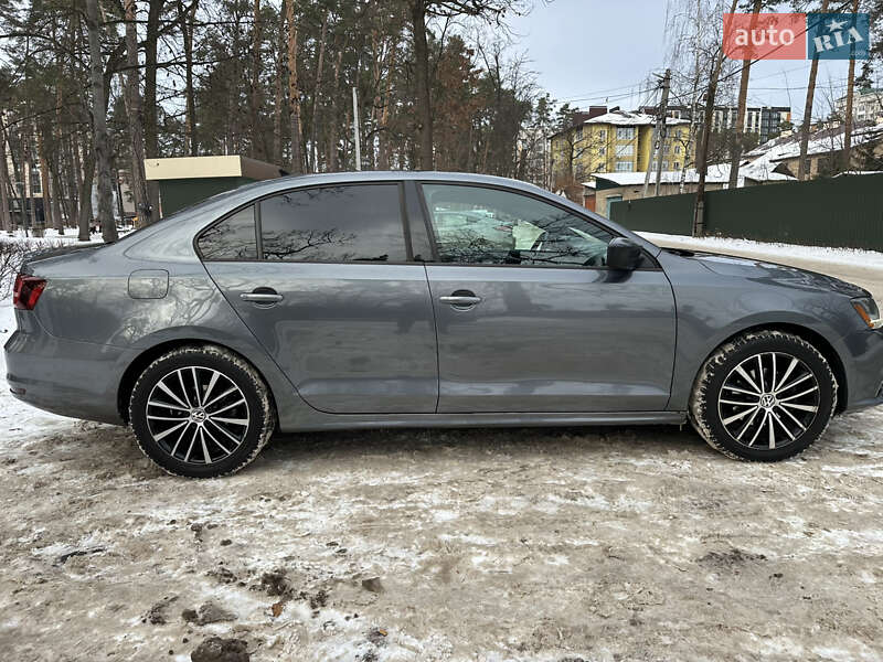 Седан Volkswagen Jetta 2017 в Ірпені