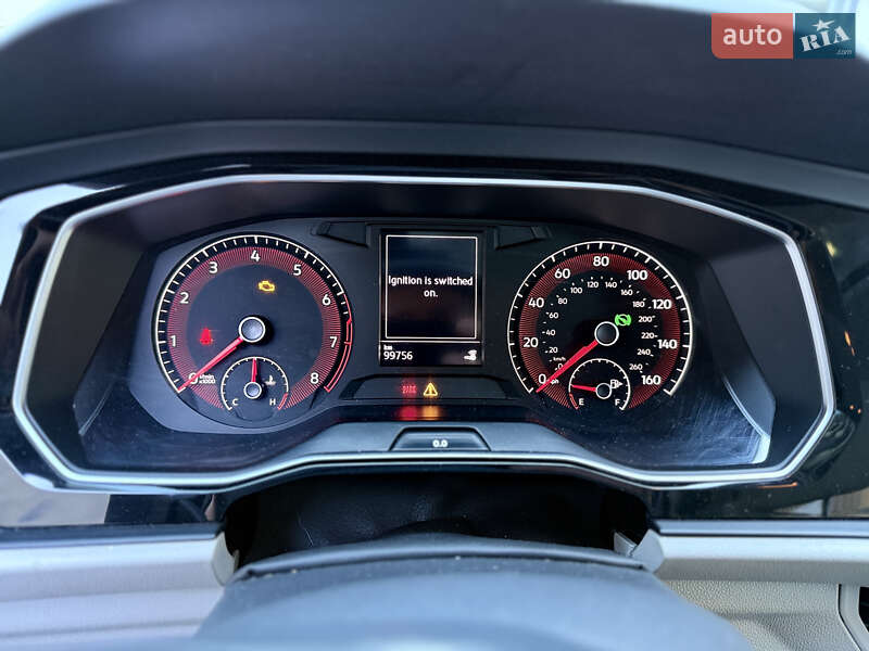 Седан Volkswagen Jetta 2019 в Львове