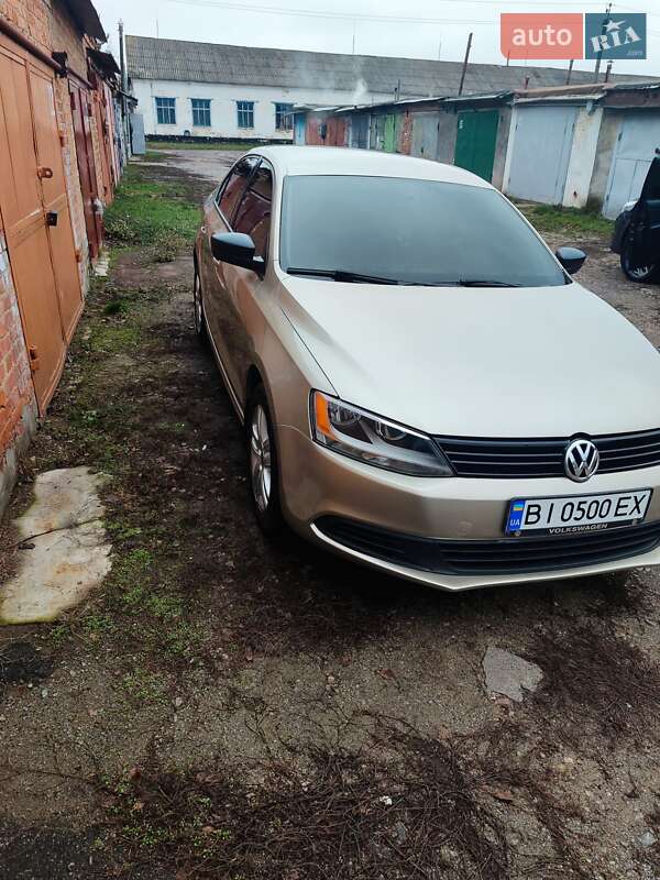 Седан Volkswagen Jetta 2012 в Лубнах