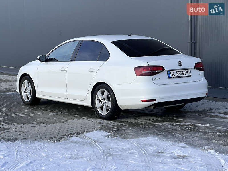 Седан Volkswagen Jetta 2016 в Львові