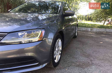 Седан Volkswagen Jetta 2017 в Львові
