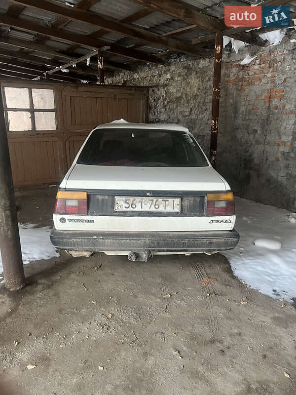 Седан Volkswagen Jetta 1988 в Бучачі