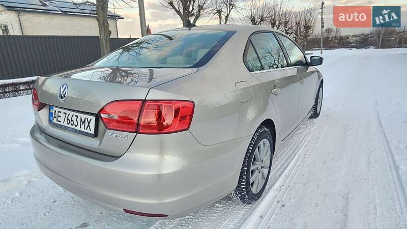 Седан Volkswagen Jetta 2013 в Каменском фото 8 Седан Volkswagen Jetta 2013 в Каменском