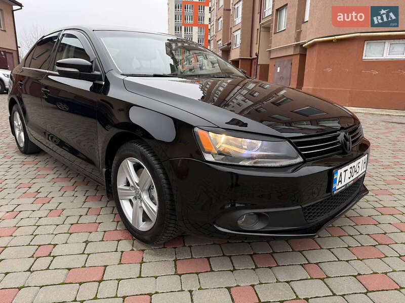 Седан Volkswagen Jetta 2011 в Ивано-Франковске