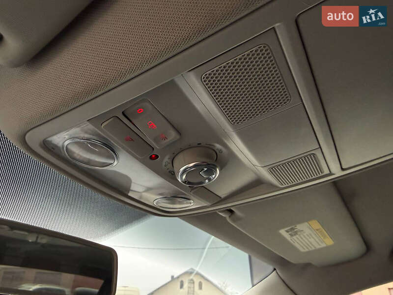 Седан Volkswagen Jetta 2011 в Ивано-Франковске