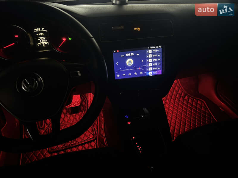 Седан Volkswagen Jetta 2015 в Великій Багачці