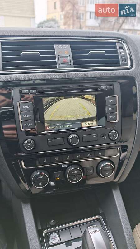 Седан Volkswagen Jetta 2015 в Могилев-Подольске фото 44 Седан Volkswagen Jetta 2015 в Могилев-Подольске