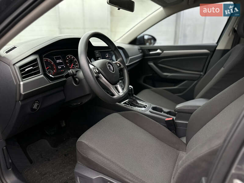 Седан Volkswagen Jetta 2018 в Кривом Роге фото 23 Седан Volkswagen Jetta 2018 в Кривом Роге