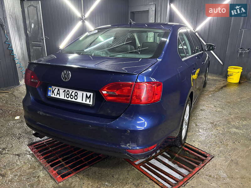 Седан Volkswagen Jetta 2012 в Городище