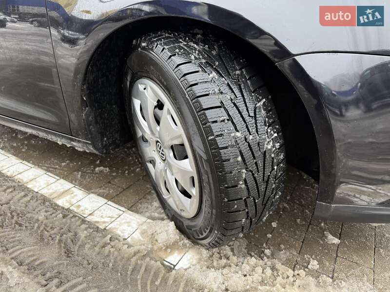 Седан Volkswagen Jetta 2006 в Ахтырке