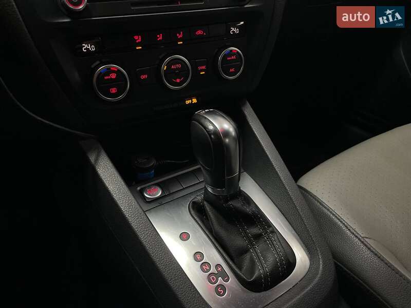 Седан Volkswagen Jetta 2013 в Киеве фото 35 Седан Volkswagen Jetta 2013 в Киеве