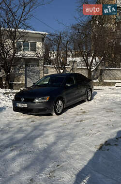 Седан Volkswagen Jetta 2011 в Днепре