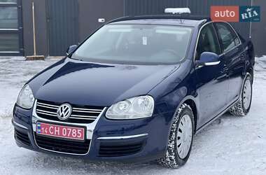 Седан Volkswagen Jetta 2006 в Івано-Франківську