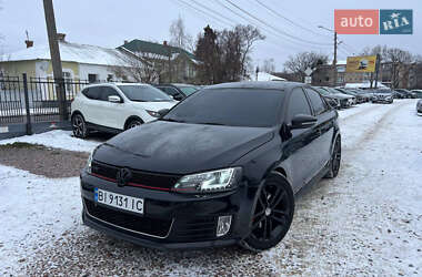 Седан Volkswagen Jetta 2015 в Полтаве