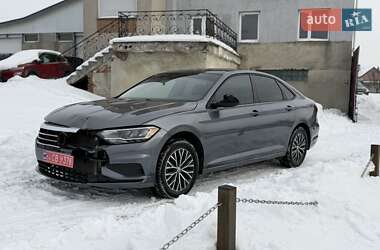 Седан Volkswagen Jetta 2020 в Львові