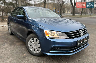 Седан Volkswagen Jetta 2016 в Николаеве