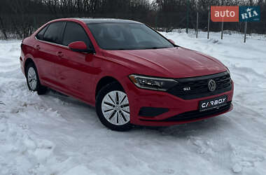 Седан Volkswagen Jetta 2018 в Львове