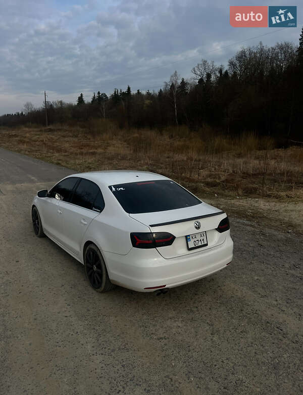 Volkswagen Jetta 2013