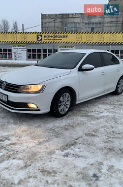 Седан Volkswagen Jetta 2016 в Києві