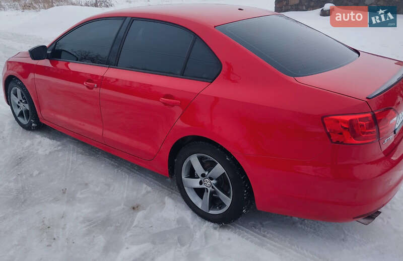 Седан Volkswagen Jetta 2013 в Монастырище