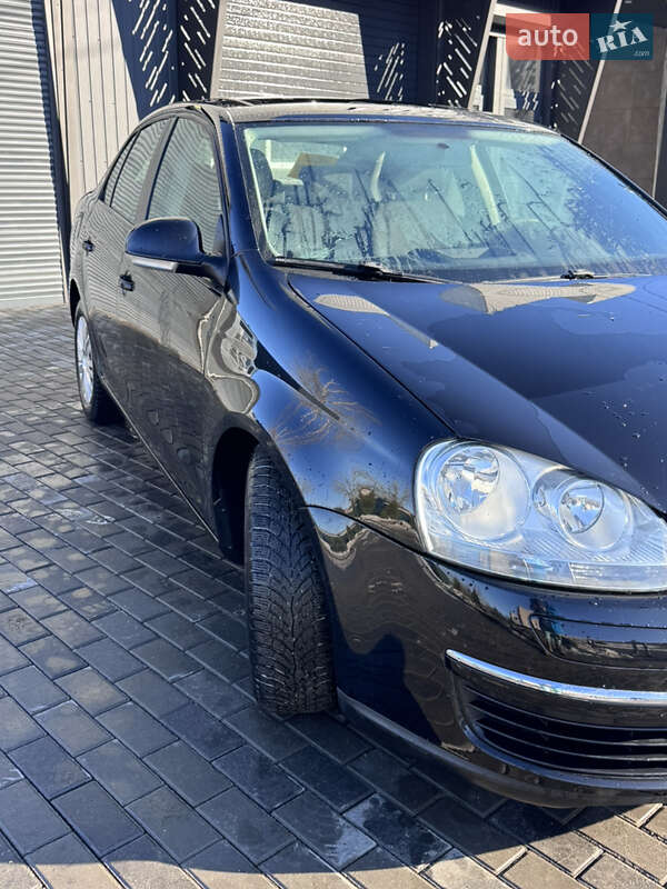 Седан Volkswagen Jetta 2010 в Балте