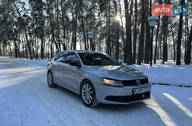 Седан Volkswagen Jetta 2012 в Чернигове