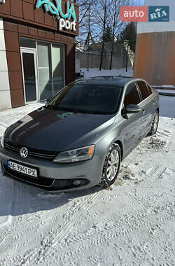 Седан Volkswagen Jetta 2012 в Дніпрі