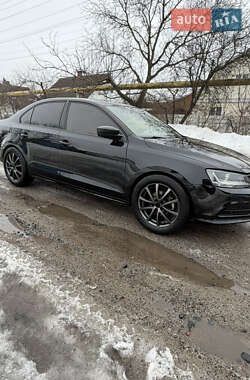 Седан Volkswagen Jetta 2015 в Коростишеві