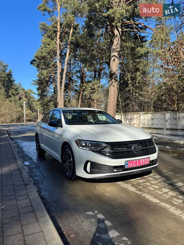 Седан Volkswagen Jetta 2023 в Львове