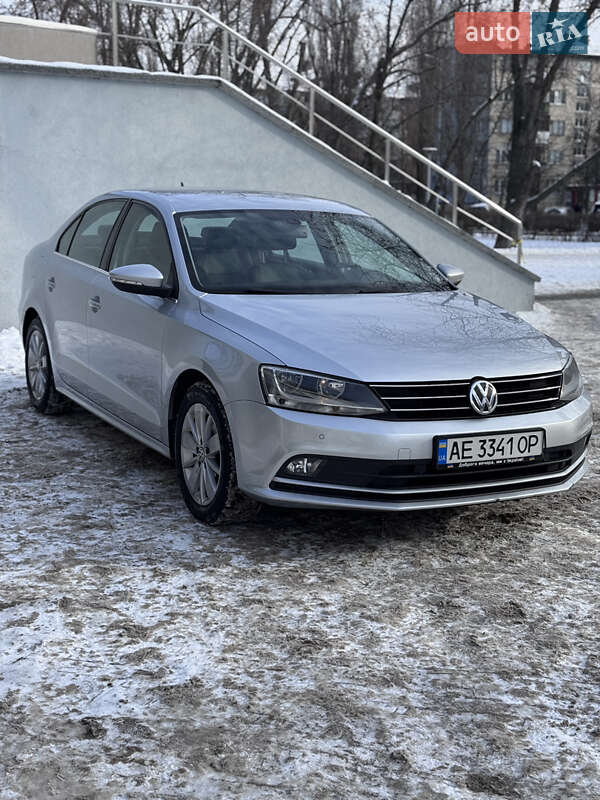 Volkswagen Jetta 2016