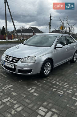 Седан Volkswagen Jetta 2006 в Звенигородці