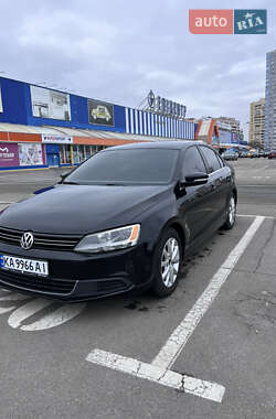 Седан Volkswagen Jetta 2012 в Києві