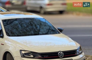 Седан Volkswagen Jetta 2016 в Запорожье
