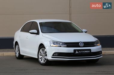 Седан Volkswagen Jetta 2016 в Києві